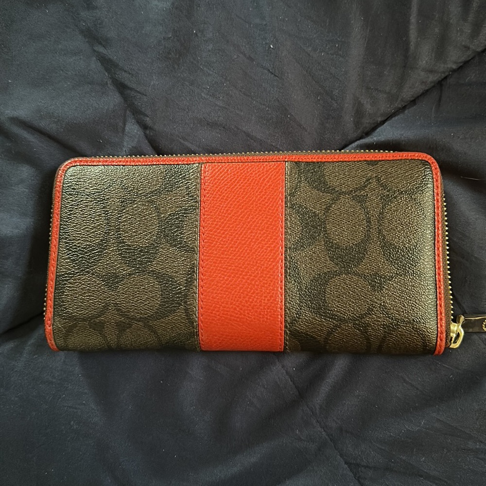 Coach wallet - Picture 2 of 3